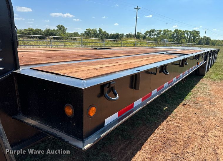 image for item NQ9340 2013 Wade Services  oilfield trailer