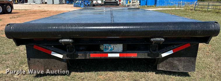 image for item NQ9340 2013 Wade Services  oilfield trailer