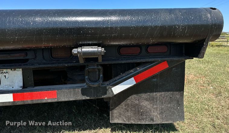 image for item NQ9340 2013 Wade Services  oilfield trailer