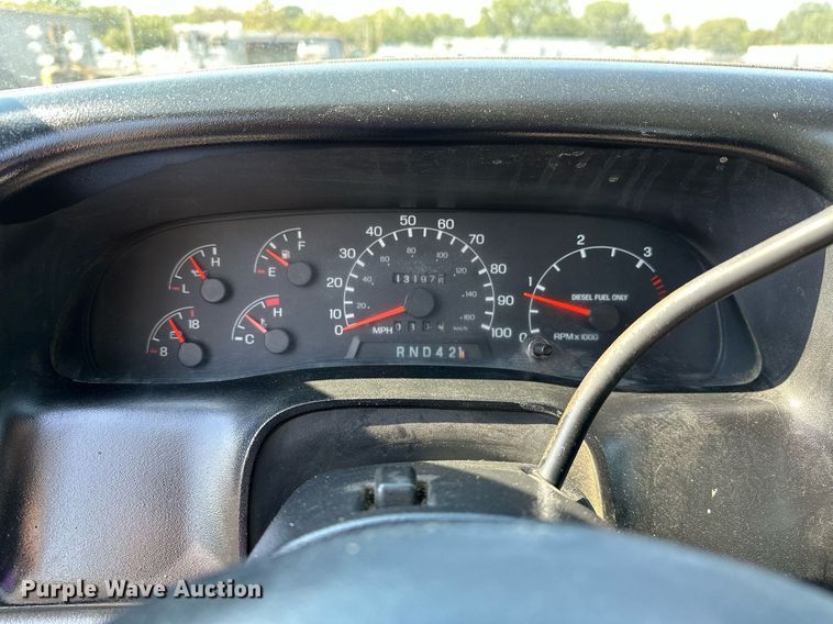 image for item NQ9353 2007 Ford F650 Super Duty  flatbed truck