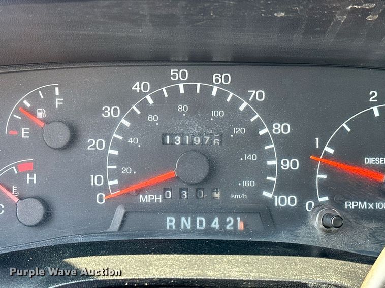 image for item NQ9353 2007 Ford F650 Super Duty  flatbed truck