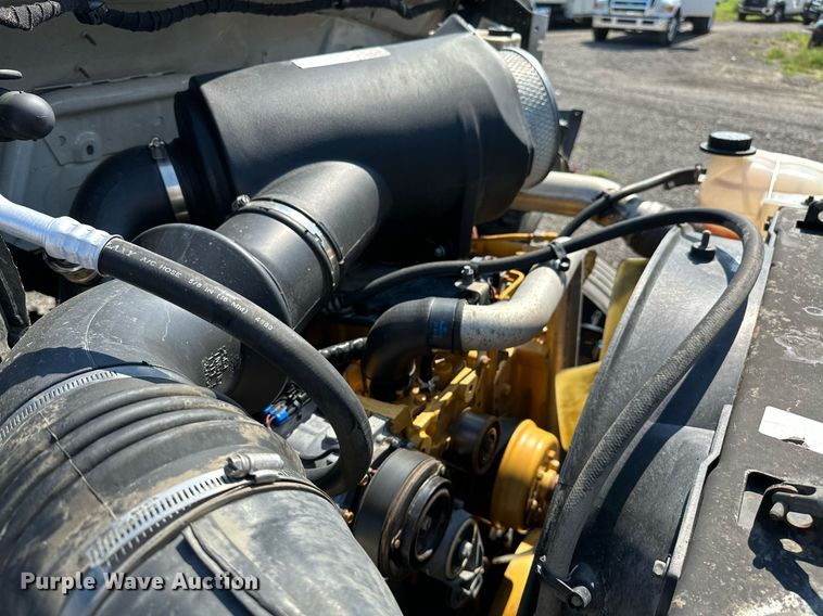 image for item NQ9353 2007 Ford F650 Super Duty  flatbed truck