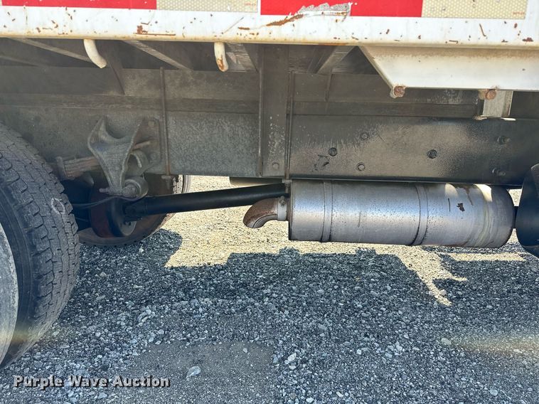 image for item NQ9353 2007 Ford F650 Super Duty  flatbed truck