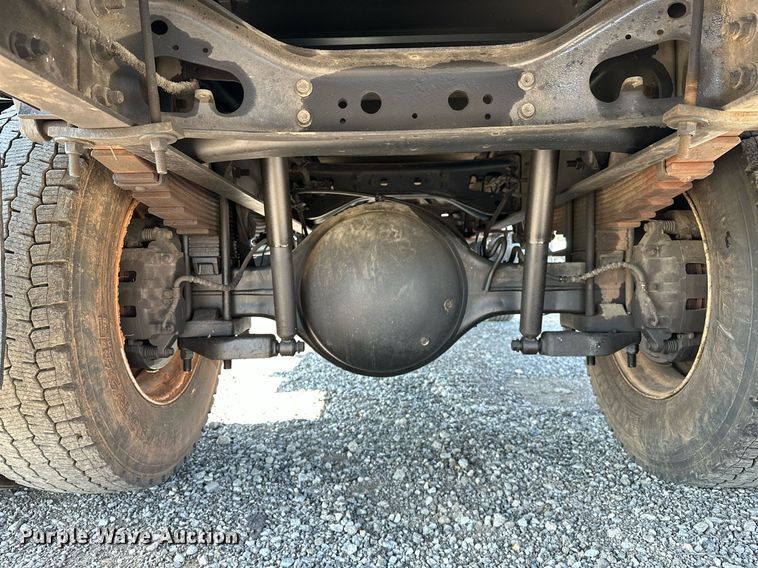 image for item NQ9353 2007 Ford F650 Super Duty  flatbed truck