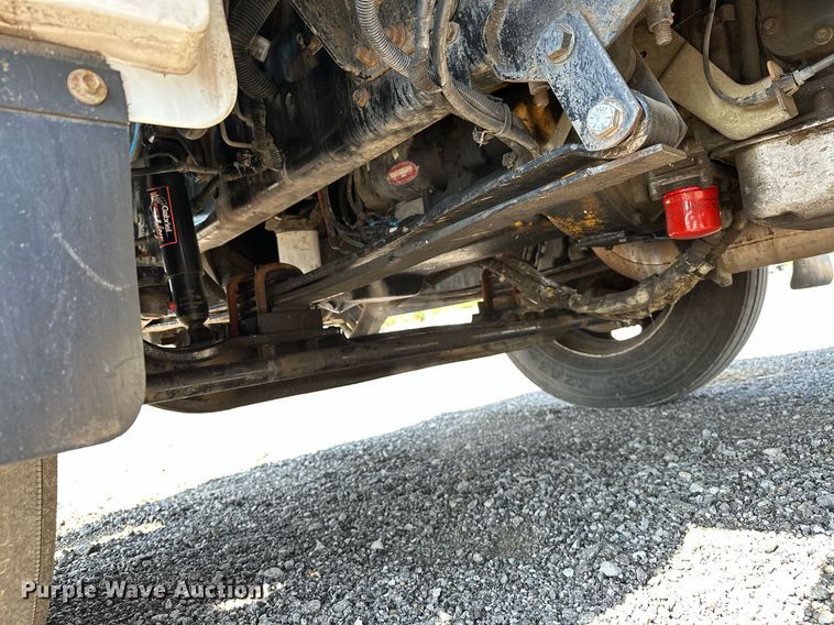 image for item NQ9353 2007 Ford F650 Super Duty  flatbed truck