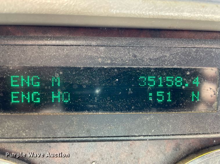 image for item NX9777 2004 Freightliner Century Class S/T  semi truck