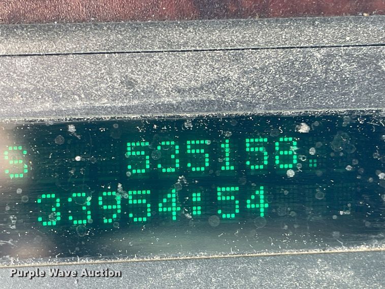 image for item NX9777 2004 Freightliner Century Class S/T  semi truck