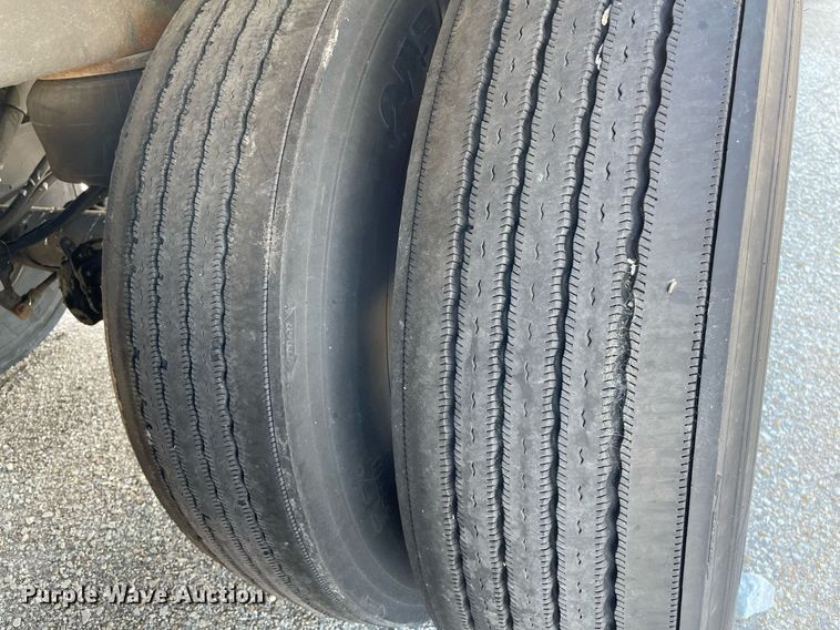 image for item NX9778 2007 Wabash  refrigerated van trailer