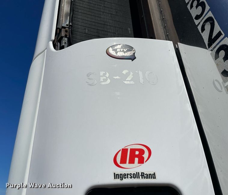 image for item NX9779 2007 Wabash  refrigerated van trailer