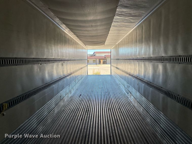 image for item NX9779 2007 Wabash  refrigerated van trailer