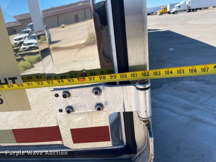 image for item NX9779 2007 Wabash  refrigerated van trailer