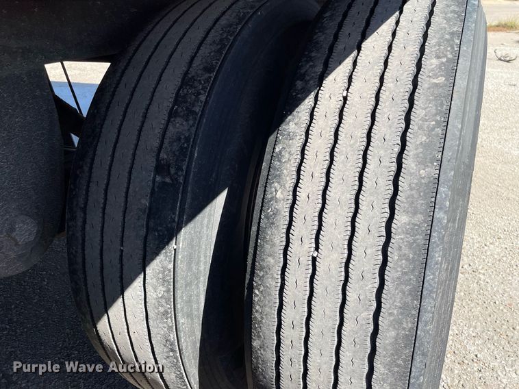 image for item NX9779 2007 Wabash  refrigerated van trailer