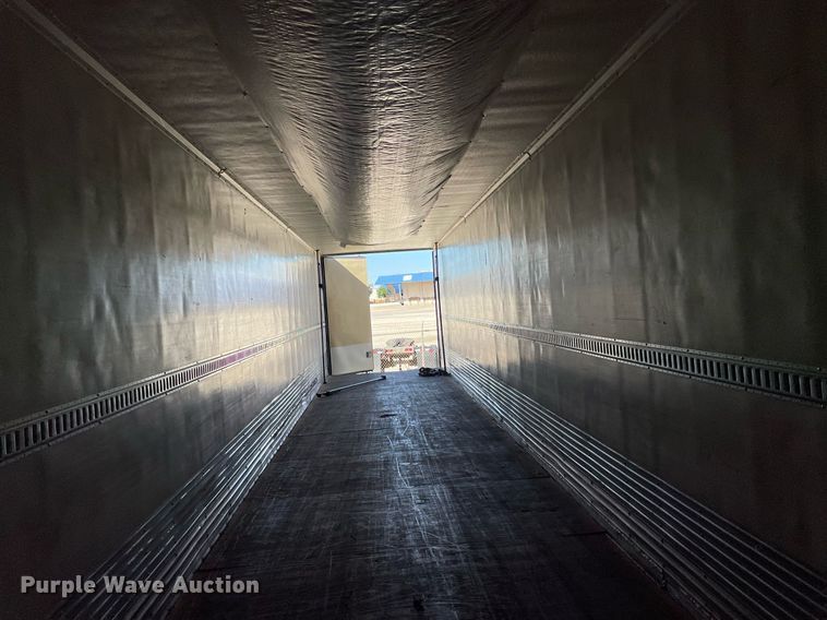 image for item NX9780 2006 Grate Dane 7811TZ 1A  refrigerated van trailer