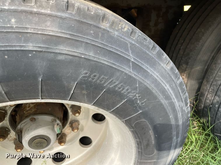 image for item NX9780 2006 Grate Dane 7811TZ 1A  refrigerated van trailer