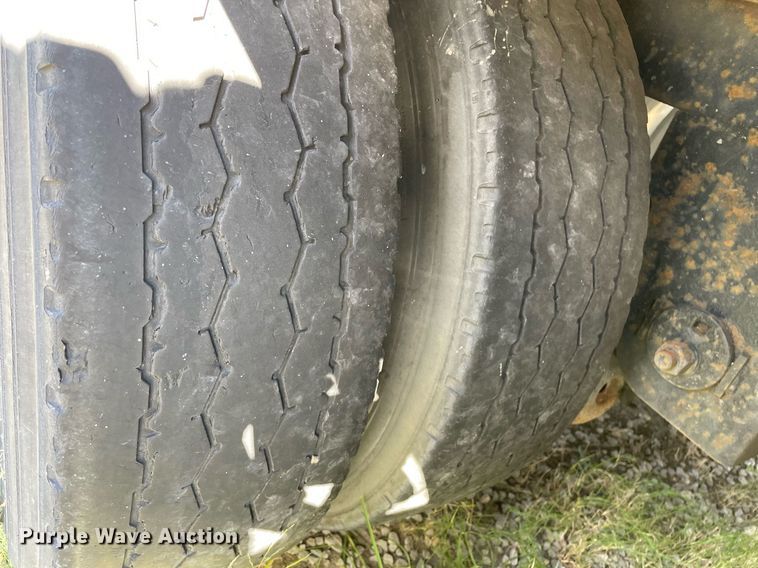 image for item NX9780 2006 Grate Dane 7811TZ 1A  refrigerated van trailer