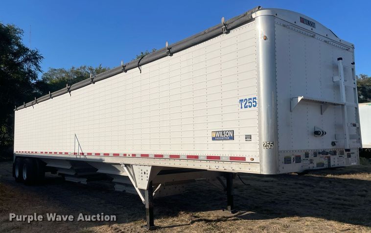 image for item NX9802 2017 Wilson DWH-650  grain trailer