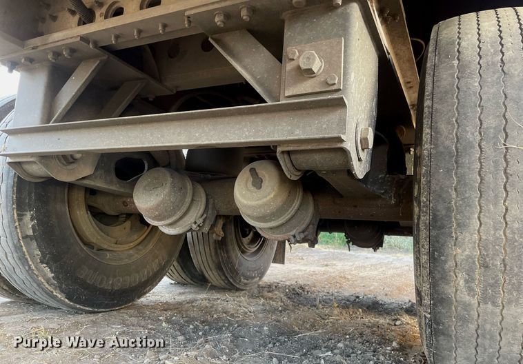 image for item NX9802 2017 Wilson DWH-650  grain trailer