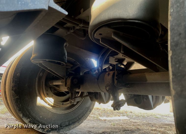 image for item NX9802 2017 Wilson DWH-650  grain trailer