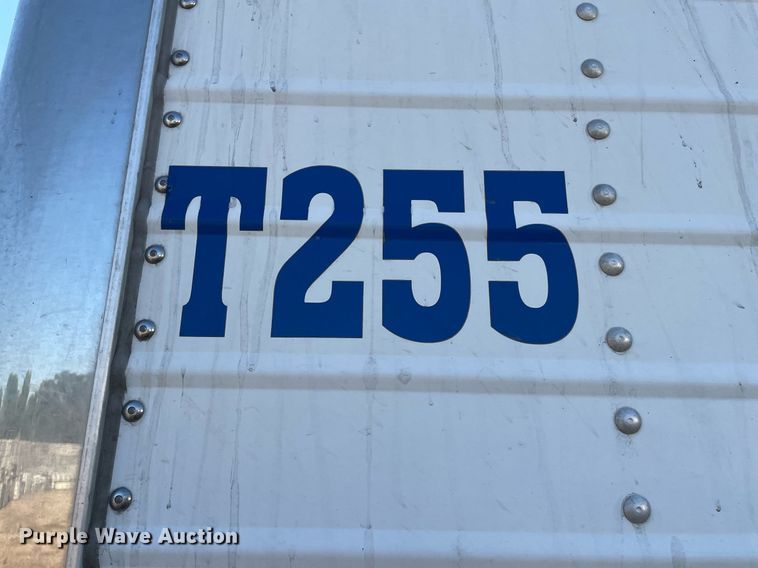 image for item NX9802 2017 Wilson DWH-650  grain trailer