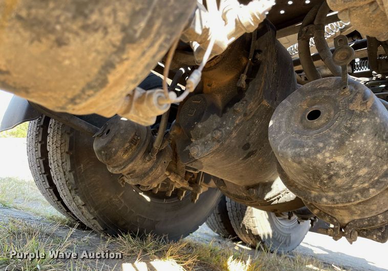 image for item NX9803 2014 Freightliner Cascadia  semi truck