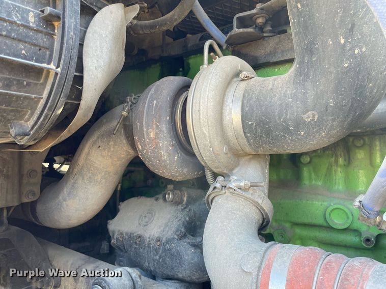 image for item NX9803 2014 Freightliner Cascadia  semi truck