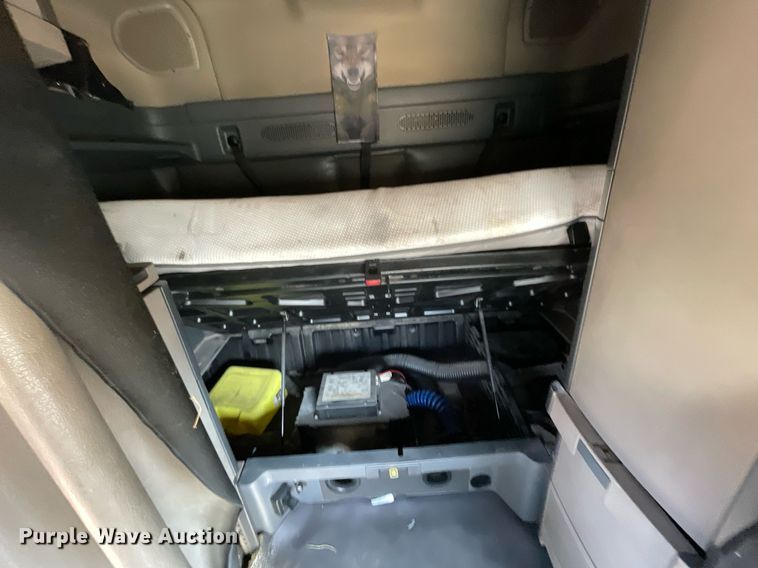 image for item NX9803 2014 Freightliner Cascadia  semi truck