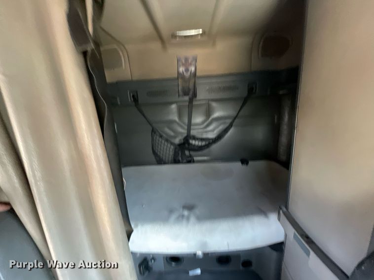 image for item NX9803 2014 Freightliner Cascadia  semi truck