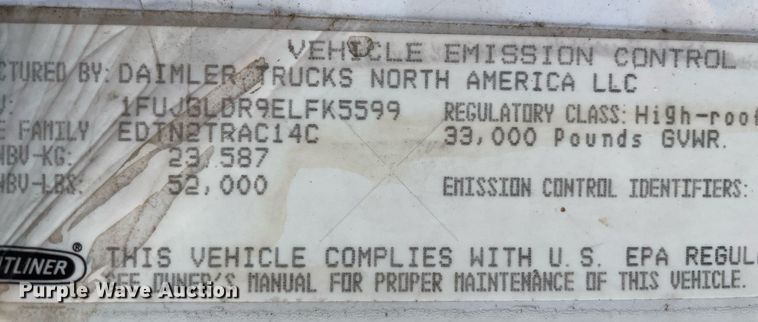 image for item NX9803 2014 Freightliner Cascadia  semi truck