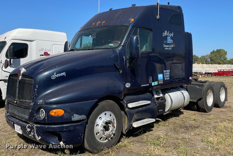 image for item NX9804 2010 Kenworth T2000  semi truck