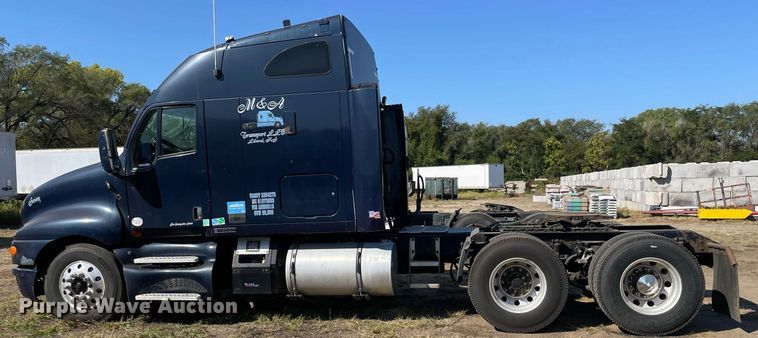 image for item NX9804 2010 Kenworth T2000  semi truck