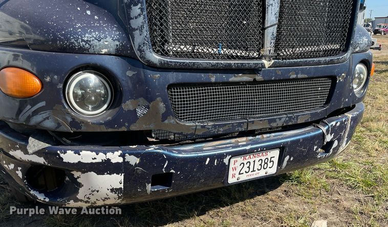 image for item NX9804 2010 Kenworth T2000  semi truck