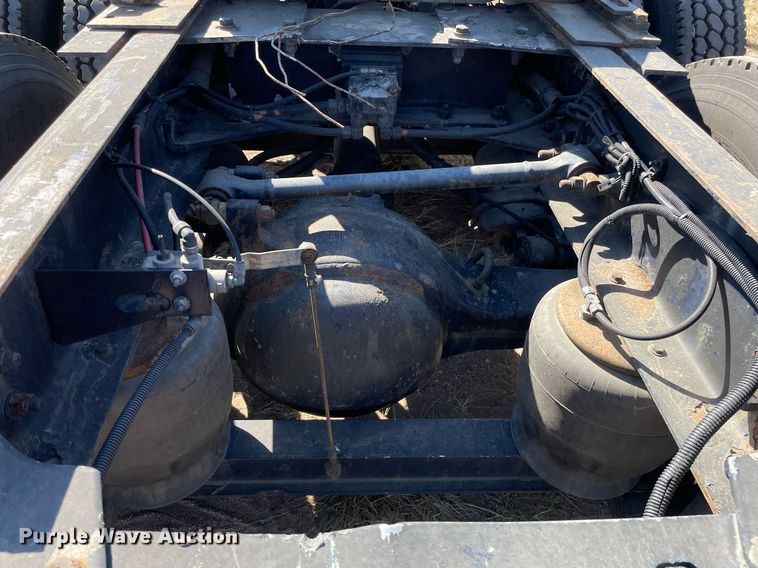 image for item NX9804 2010 Kenworth T2000  semi truck