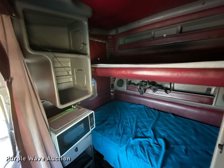 image for item NX9804 2010 Kenworth T2000  semi truck