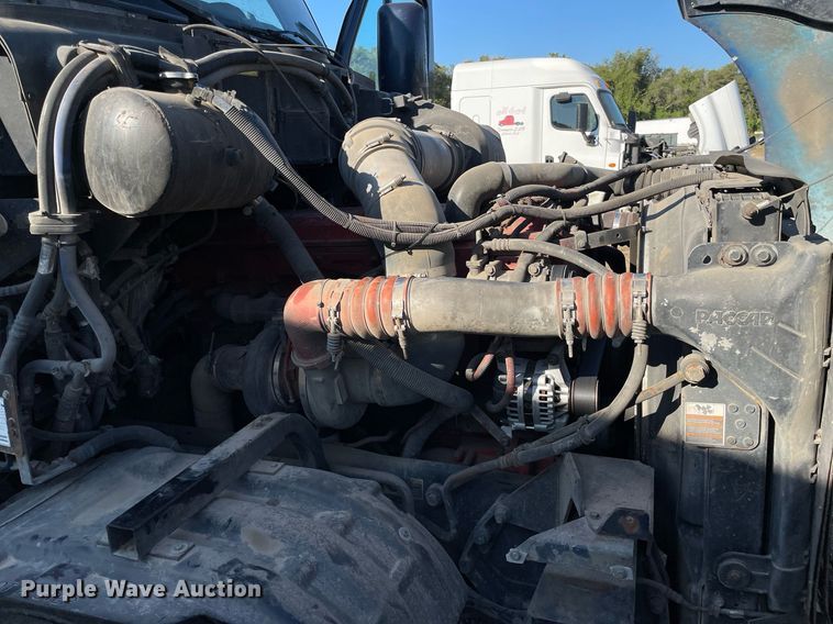 image for item NX9804 2010 Kenworth T2000  semi truck