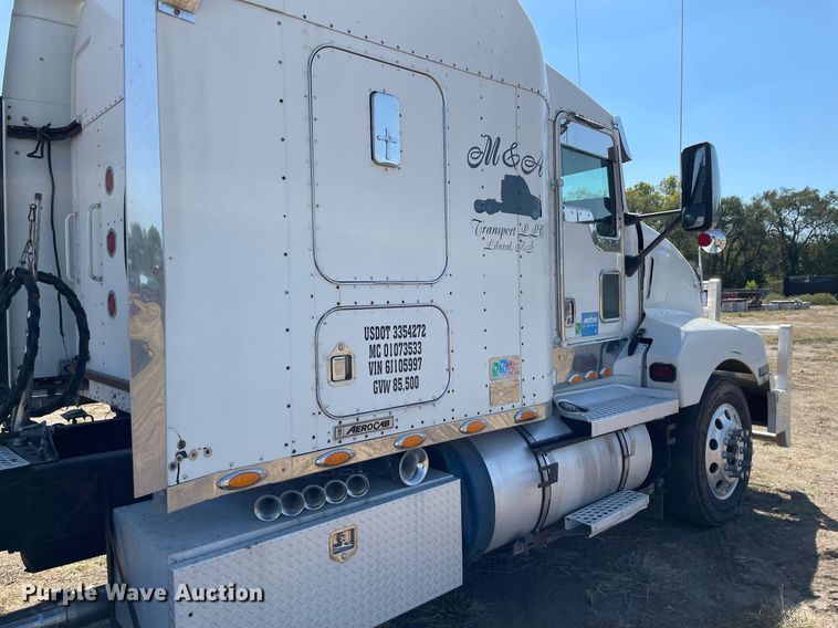 image for item NX9806 2006 Kenworth T600  semi truck