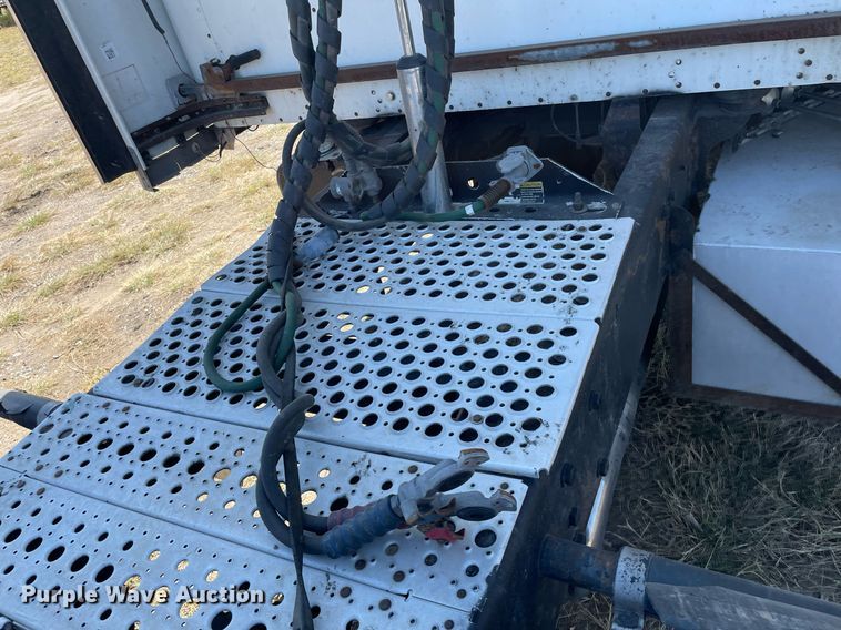 image for item NX9806 2006 Kenworth T600  semi truck