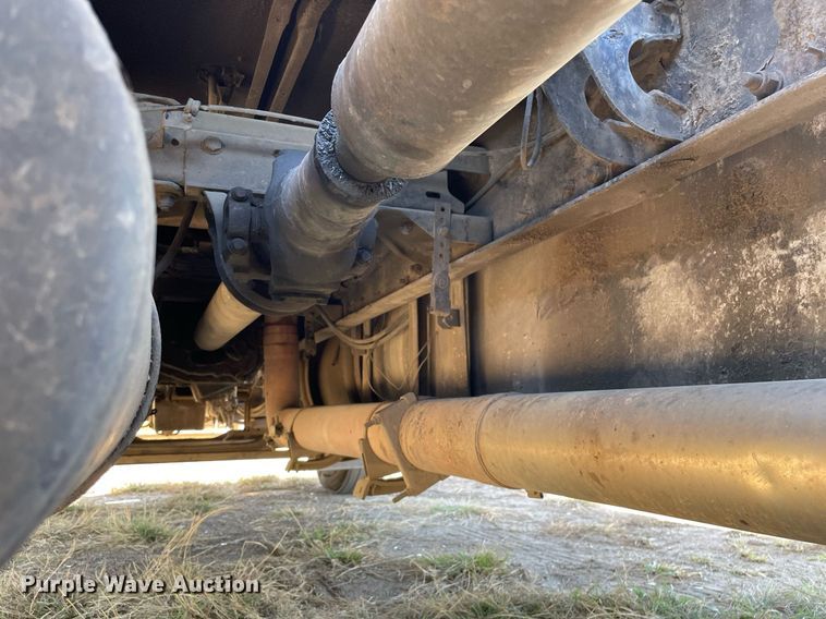 image for item NX9806 2006 Kenworth T600  semi truck