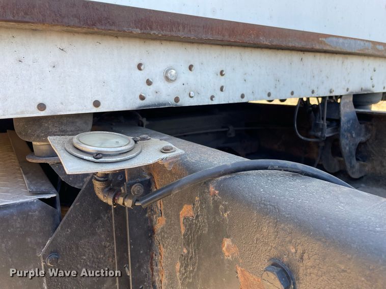 image for item NX9806 2006 Kenworth T600  semi truck