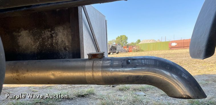 image for item NX9806 2006 Kenworth T600  semi truck