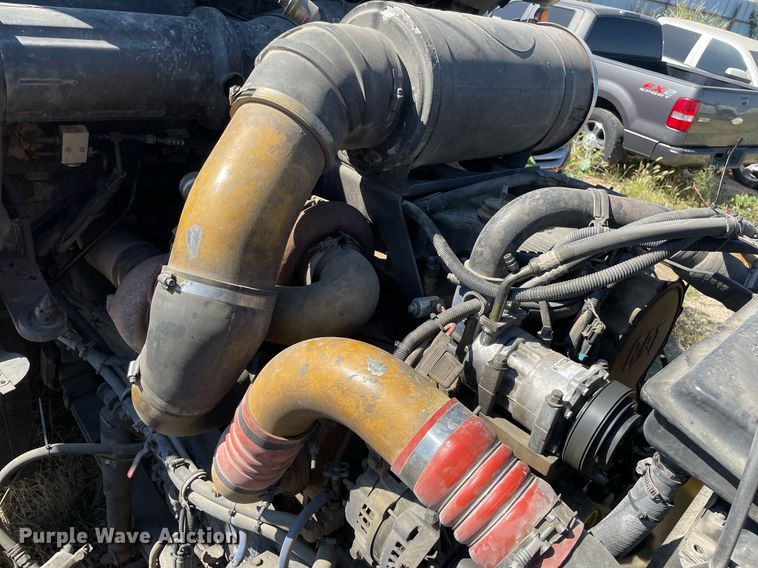 image for item NX9806 2006 Kenworth T600  semi truck