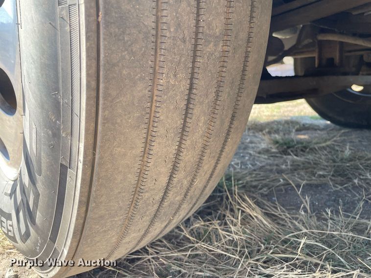 image for item NX9806 2006 Kenworth T600  semi truck