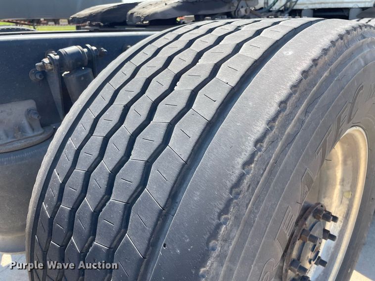 image for item NY9604 2016 Freightliner Cascadia Evolution CA125SLP  semi truck