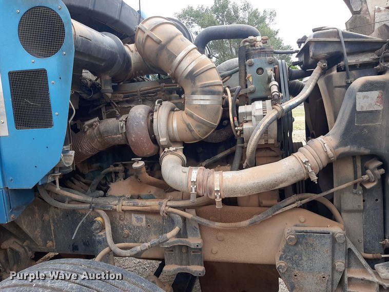 image for item OF9520 1993 Kenworth T600B  flatbed truck