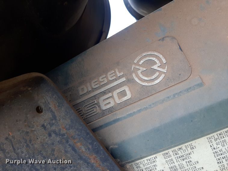 image for item OF9520 1993 Kenworth T600B  flatbed truck