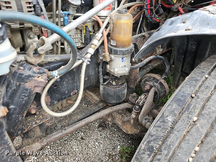 image for item OG9491 2007 Freightliner Columbia 120  semi truck