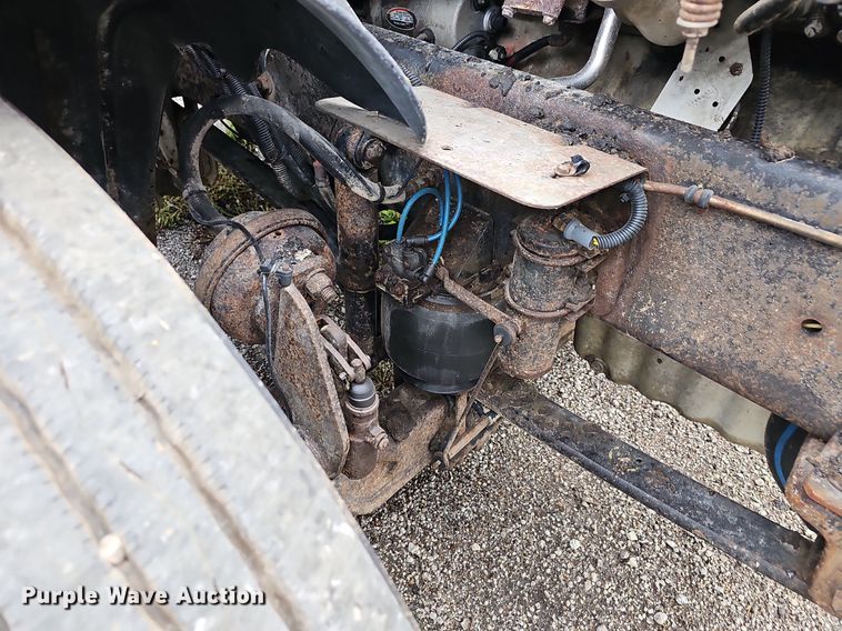 image for item OG9491 2007 Freightliner Columbia 120  semi truck