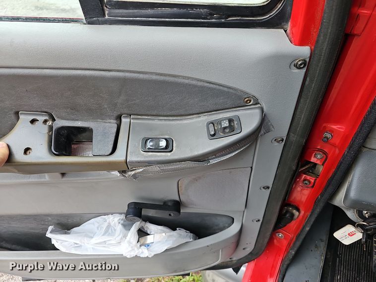 image for item OG9491 2007 Freightliner Columbia 120  semi truck