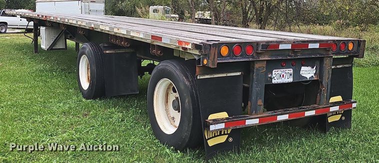 image for item OG9497 1999 Wabash  flatbed trailer