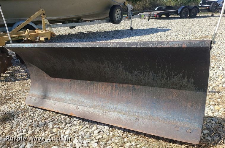image for item DI3025 Bobcat 72 Snowblade  skid steer snow plow