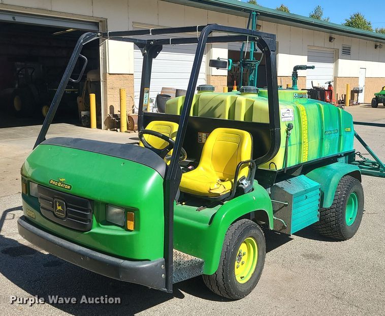 image for item DI3032 2004 John Deere Pro Gator 2020  sprayer